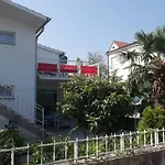 Apartment Srecko Primosten