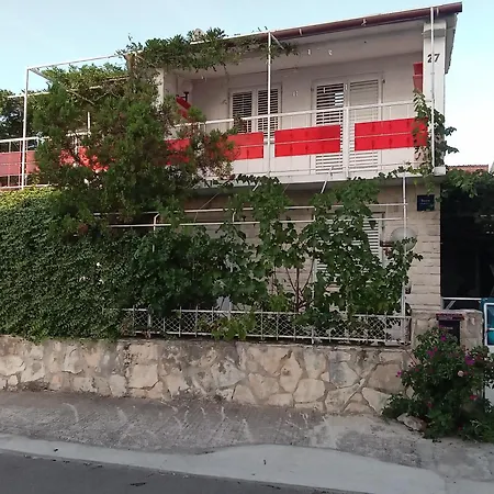Srecko Apartment *