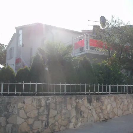 Srecko Apartment *